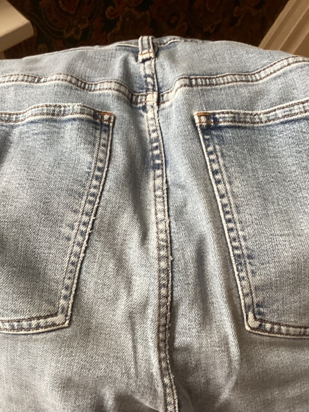 Madewell 31 perfect vintage jeans.,just broken in - Picture 4 of 7
